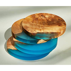 Juego de 4 Posavasos Cuadrados de Resina y Madera Hechos a Mano, Posavasos Modernos de Epoxi Azul para Bebidas, Decoración Única para el Hogar, Accesorios de Bar - Product Image 4