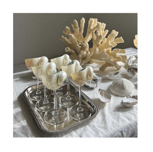 Elegante copa de vino hecha de concha marina para bodas costeras, decoración de comedor y pedidos al por mayor a granel - Product Image 1