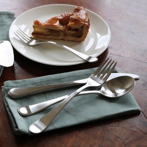 Juego de cubiertos con acabado plateado mate, cubiertos minimalistas de acero inoxidable, vajilla elegante para cocina de comedor moderna y uso diario - Product Image 5