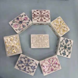 Cajas de joyería de mármol al por mayor en colores surtidos | Almacenamiento de incrustaciones de piedra hechas a mano para anillos, pendientes y accesorios - Product Image 3