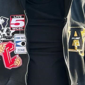 Sweat à capuche surdimensionné pour homme avec broderie de patch, en molleton de coton premium, design de patch cousu sur mesure, production de mode en gros - Product Image 5