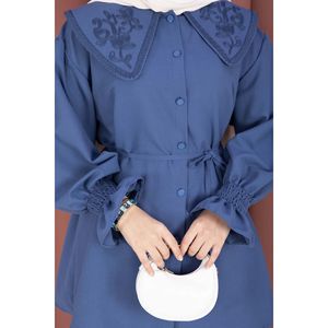 Túnica Indigo para Mujer con Cuello Bordado Floral, Cintura Ajustable con Cordón, Formal, de Popelina, Gasa y Tejido de Punto, Talla XL, Corte Holgado, Largo - Product Image 4