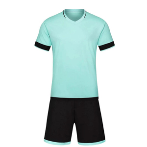 Ensembles de maillots de football d'hiver aux couleurs personnalisées, unis, imperméables et respirants, uniformes de football au design simple pour hommes, vente en gros - Product Image 2