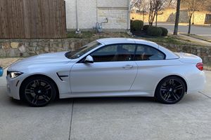 BMW M4 Cabriolet 2018 d'occasion avec pack Competition (conduite à gauche/droite) - Product Image 3