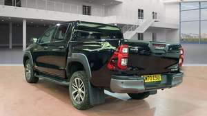 USED LHD/RHD 2021 T O Y O T A HI-LUX 2.8D-4D INVINCIBLE X - Product Image 2