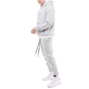 Ropa para Hombre, Conjuntos Deportivos Bordados, Impresión de Logotipo Personalizado, Conjuntos Deportivos Bordados Ligeros y Profesionales para Hombre en Oferta - Product Image 3