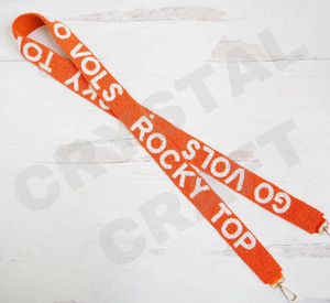 Go Vols Rocky Top Sangles de sac de perles de rocaille en or blanc personnalisées 'Hook Em Horns' Accessoire à la mode Sangle de sac à main perlée - Product Image 1