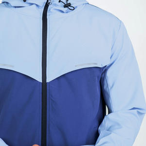 Chaqueta Cortavientos con Capucha para Hombre, Impermeable, para Entrenamiento al Aire Libre, Logotipo Personalizado, Diseño OEM, Precio de Fábrica al por Mayor - Product Image 4