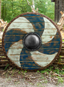 Escudo vikingo de Battleworn, escudo nórdico personalizado, decoración histórica para el hogar, regalo único para fanáticos vikingos por fabricante de cuchillos - Product Image 2