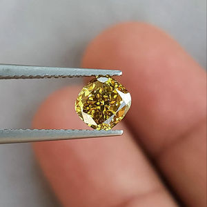Diamante de 1 quilate con corte cojín, color amarillo, cultivado en laboratorio, para la fabricación de anillos, certificado por IGI, proveedor de diamantes sueltos de lujo de la India. - Product Image 2