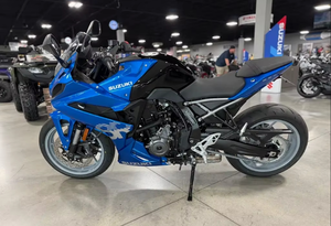 VENTAS 2026 - Motocicleta Deportiva Suzuki GSX-8R - Product Image 2