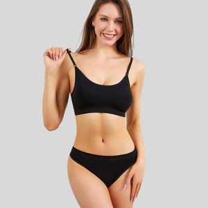 Ensemble de lingerie sexy pour femmes avec décoration en dentelle unique Bretelles souples et culotte de bikini Ensemble de soutien-gorge chaud et respirant personnalisé - Product Image 3