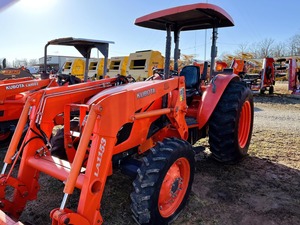 Utilizado para el Tractor Agrícola M7040 4WD de 100HP con Componentes Centrales del Motor: Bomba, Motor, Caja de Cambios y Rodamientos - Product Image 3