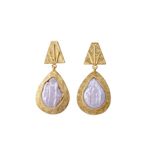 Boucles d'Oreilles Perle d'Eau Douce Paradrop Designer - Product Image 1