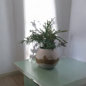 Pot de fleur élégant en papier mâché artisanal améliore l'attrait de la pièce avec une décoration intérieure durable - Product Image 6