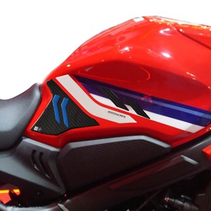 Adesivi 3D Compatibili per Honda CBR 650 R 2024, Protezioni Laterali per Serbatoio - Product Image 1