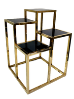 Table d'angle multi-niveaux avec finition PVD dorée, design moderne pour l'ameublement de la maison, idéale pour les salons et les bureaux