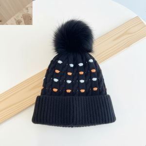 Gorro de Punto Jacquard con Rayas y Puntos, de Poliéster/Algodón, con Forro Polar para Invierno, Unisex, Grueso, Cálido, Informal y para la Playa - Product Image 1
