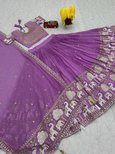 Apporter l'essence du Rajasthan à votre garde-robe mondiale ce miroir vibrant lehenga choli parfait pour les nuits Navratri - Product Image 6