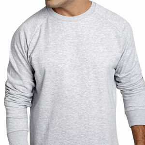 Sweat-shirt pour homme en polaire et doublure douce, offrant la capacité de maintenir la chaleur dans les environnements froids pendant une utilisation prolongée. - Product Image 1