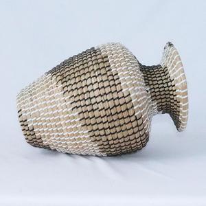 Meilleures ventes HNH Craft Vase rond en jonc de mer pour la maison, design moderne OEM, personnalisable, fait main du Vietnam, vente en gros, anniversaire - Product Image 6