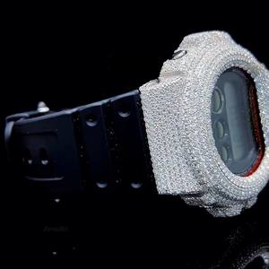 Montres en or jaune de luxe en gros, design diamant, quartz moissanite VVS, carré, saphir glacé, édition limitée - Product Image 2