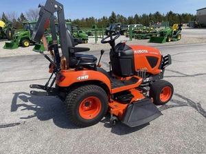 Spécifications du produit : puissance nominale (ch) : 23 ch, type : tracteur à roues, utilisation : tracteur de jardin, type d'entraînement : transmission par engrenages, marque : [marque] - Product Image 6