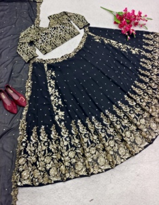 ชุดปาร์ตี้ที่สวยงาม lehenga choli กับ dupatta กับงานปัก - Product Image 6