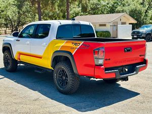 TOYOTA TACOMA TRD DOBLE CABINA 4X4 2020 USADA (LHD/RHD) - Product Image 2