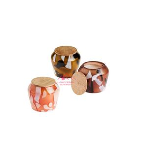 Best-seller Pot à bougie en verre fait à la main au design classique pour la maison Pot à bougie en verre galvanisé doré au parfum de cire - Product Image 4