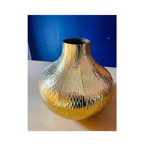 Jarrón de mesa de Metal con estilo contemporáneo, pieza decorativa de pared de suelo versátil moderna para el hogar o la oficina - Product Image 6