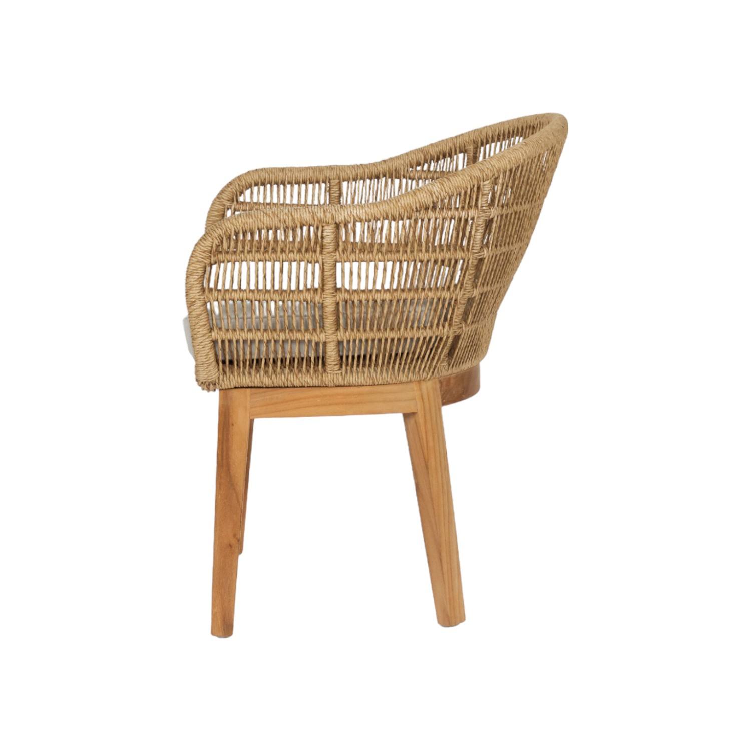 สาย A และทอไม้สัก