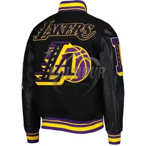 แจ็กเก็ตเลตเตอร์สีกรมท่าและสีขาวล้วนพร้อมลายสเวกัสโกลด์สีขาวและลายแถบสีทองสำหรับทั้งชายและหญิง - Product Image 2