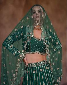 ผ้าไหมชีนอนคุณภาพพรีเมียมสำหรับชุดเลเฮนกาโชลี เหมาะสำหรับงานพิเศษ ลุคแบบดั้งเดิมและงานเฉลิมฉลอง ราคาดีที่สุด จัดส่งทั่วโลก - Product Image 2