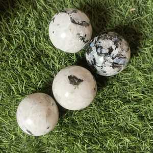 คริสตัลธรรมชาติที่ดีที่สุดลูกบอลมือแกะสลักสีฉูดฉาดสีรุ้งมูนสโตนงานฝีมือหินควอตซ์ตกแต่งของขวัญหินบำบัด - Product Image 6