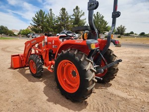 Tracteur agricole compact 4x4 électrique 30 CV avec prise de force, transmission par engrenages et composants moteur et transmission, modèle 2024 pour L2501, à vendre - Product Image 5