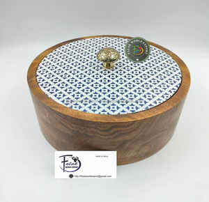 กระติกน้ำร้อนกล่องโรทิชาปาติพิมพ์ลายไม้คลาสสิกพร้อมฝาปิดสำหรับตกแต่งจานสำหรับรับประทานอาหารที่ Falak World - Product Image 4