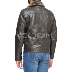 Veste en cuir noire pour homme, style streetwear, avec col rabattable - Product Image 6
