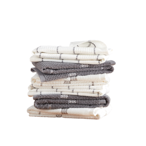Serviettes de cuisine et de golf personnalisées, élégantes, brodées avec un motif cœur, 100% coton biologique GOTS, très absorbantes et écologiques - Product Image 2