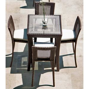 Ensemble de canapés en rotin d'extérieur modernes pour les restaurants, hôtels et piscines-4 chaises et 1 pour bavarder dans le jardin et boire du thé - Product Image 1