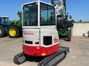 Nouvelle pelle compacte Takeuchi TB325R 2026 de 2,5 tonnes, mini-excavatrice de 2440 kg, excavatrice sur chenilles à bras court, 22 CV, diesel - Product Image 4