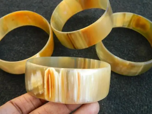 Bracelet en corne de buffle de grande taille, super luxe, nouveau style, bijoux de mode faits à la main pour filles, bracelet en corne artisanale - Product Image 5