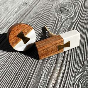 Boutons de tiroir et de porte d'armoire en pierre de marbre de couleur personnalisée, finition polie haute brillance, forme et taille personnalisées, fabriqués en Inde - Product Image 2