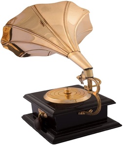 Décor de table en laiton Gramophone Showpiece pour la décoration intérieure hôtel bureau Antique Showpiece pour les meilleurs cadeaux uniques décoration en gros - Product Image 3
