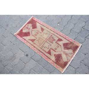 Turkish Vintage Rug, Small 1.4x2.9 ft (43x88 cm) Rug, <b>Red</b> Check <b>Wool</b> Rug - Product Image 2