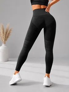Leggings de yoga taille haute unis respirants, longueur intégrale, avec design froncé aux fesses en dentelle, sans couture, taille élastique, Spandex/Polyester - Product Image 4