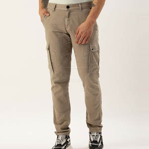 Pantalon cargo décontracté léger pour homme avec design personnalisable, service OEM, lavage foncé - Product Image 1