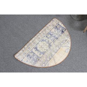 Tapis rond turc vintage 2,5x1,5 pi (75x45 cm), tapis bleu avec motifs de plantes et d'arbres - Product Image 4