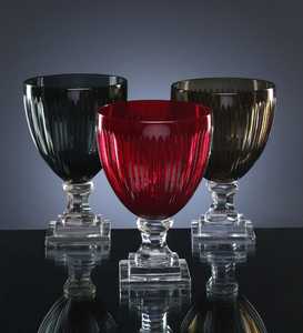 Jarrón de Cristal Tallado a Mano Moderno con Diseño Único para Eventos y Decoración del Hogar - Product Image 5