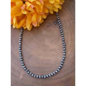 Collier en argent sterling Navajo fait main avec perles de 30 pouces - Product Image 1